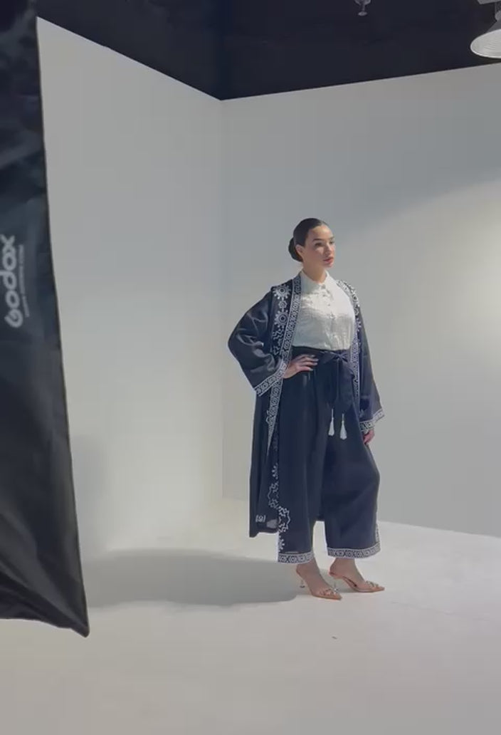 Bibi Embroied Kaftan Kurti (Navy Blue)